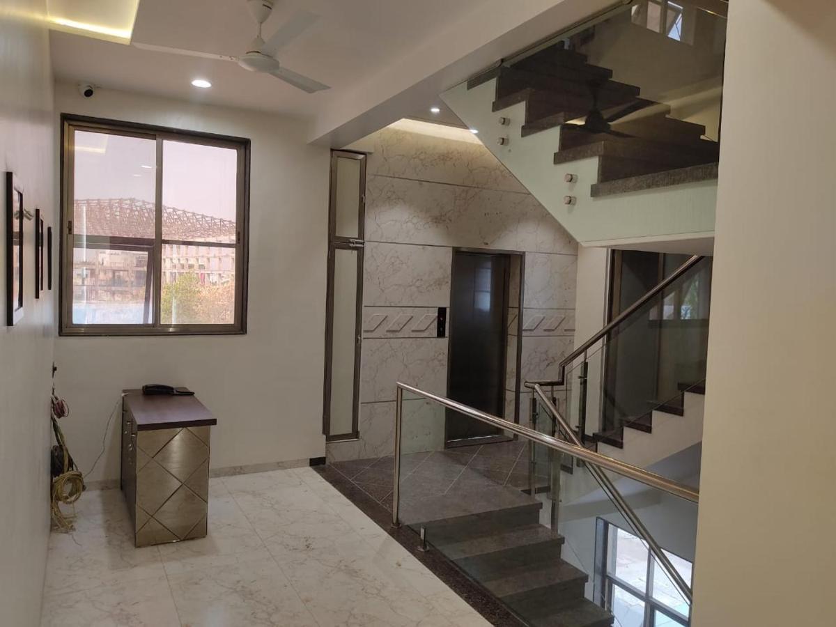 Hotel Rose Gold Ahmednagar Exteriér fotografie
