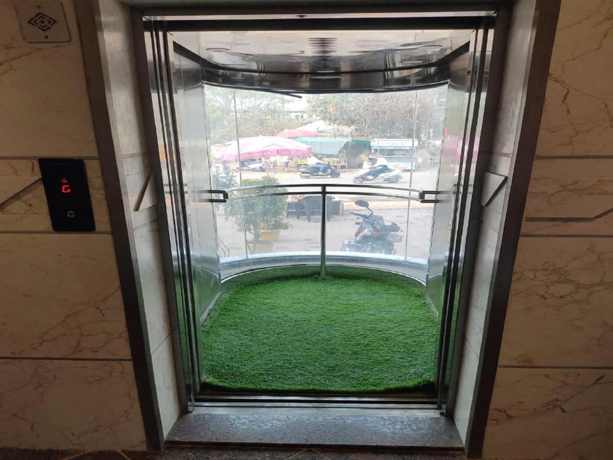 Hotel Rose Gold Ahmednagar Exteriér fotografie