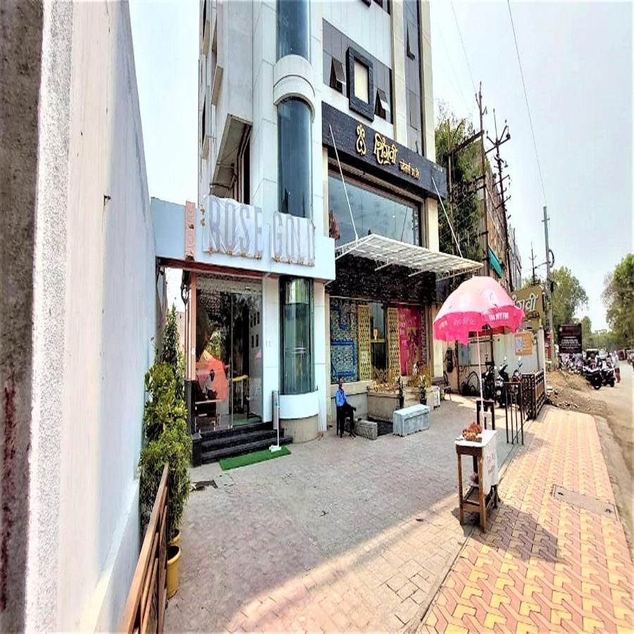 Hotel Rose Gold Ahmednagar Exteriér fotografie