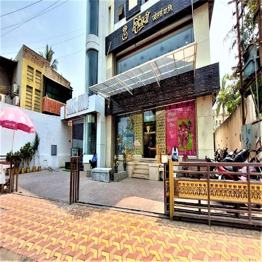 Hotel Rose Gold Ahmednagar Exteriér fotografie